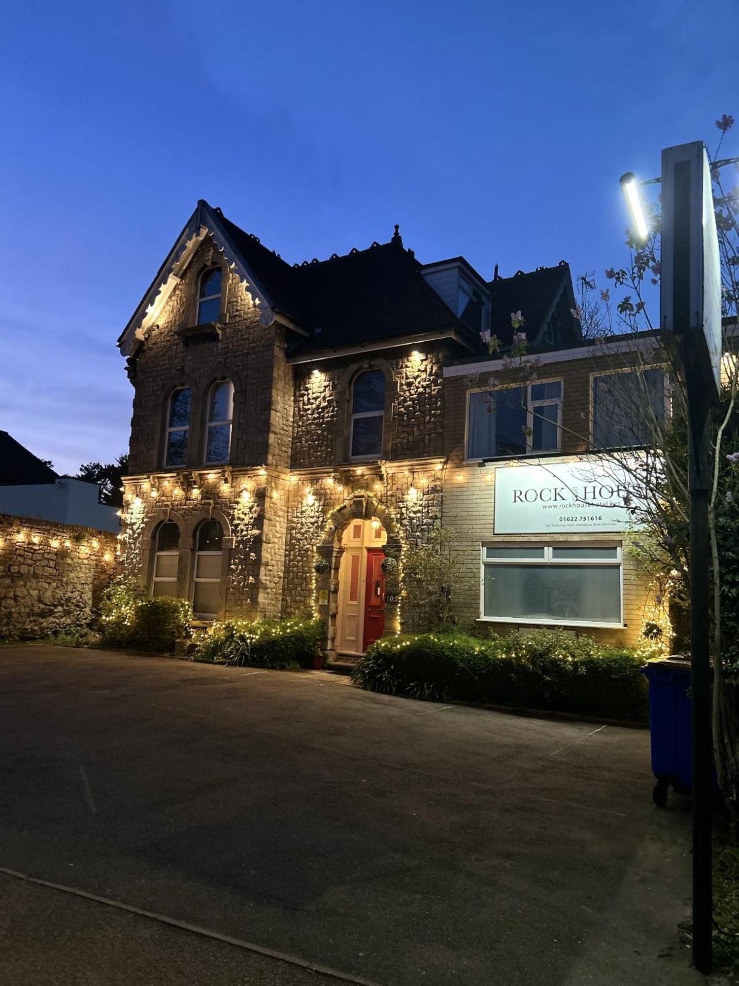 Rock House Bed And Breakfast Мейдстон Екстер'єр фото